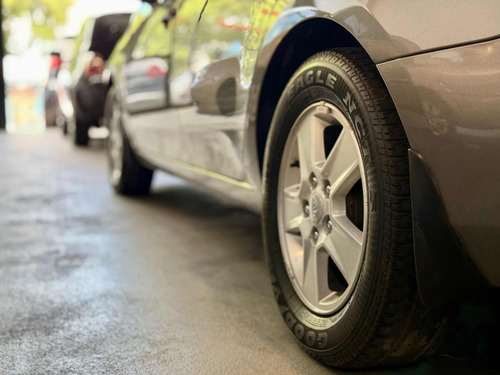 Kia Cerato 2.0 Forte Ex