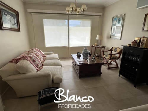 Casa En Venta En La Lomada, Pilar, G.b.a. Zona Norte