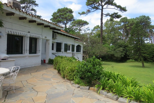 Casa En Venta De 4 Dormitorios En San Rafael