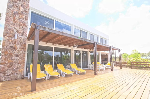 Casa Con Piscina En Alquiler Temporada, La Barra