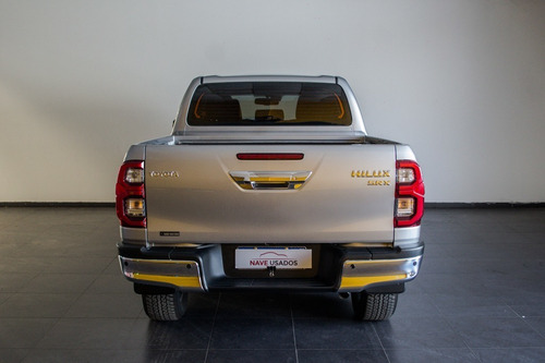 Imagen 6 de 25 de Toyota Hilux Srx Automática 4x2 2022 Okm Negra