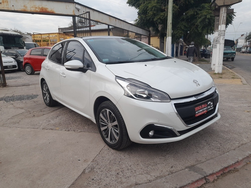 Imagen 2 de 17 de Peugeot 208 2019 1.6 Feline Tiptronic