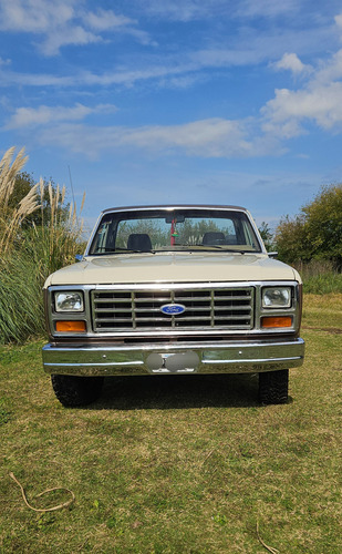 Ford F-100 3.6 Lujo