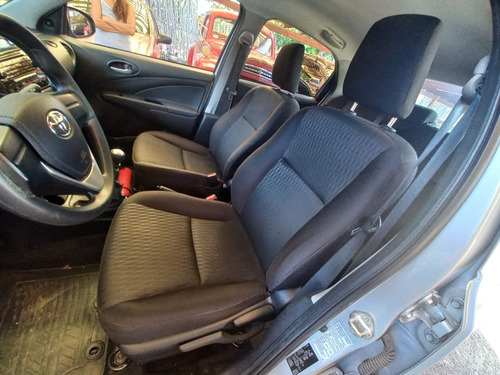 Toyota Etios 1.5 Sedan X