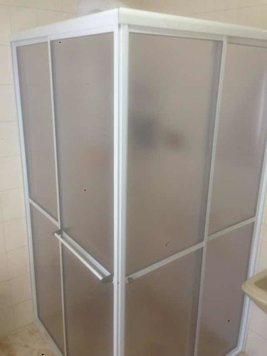 Imagem 1 de 4 de Box Acrílico