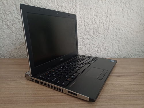 Dell Latitude 3330 - Intel Core I5, 8gb Ram, 120gb Ssd Plateado (Reacondicionado)