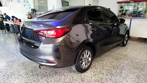 Mazda 2 Touring