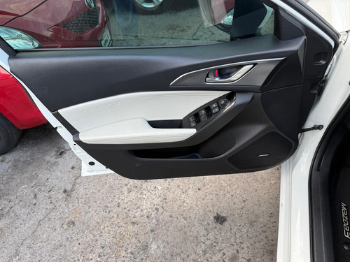 Mazda Mazda 3 2.5 S Grand Touring Hchback At