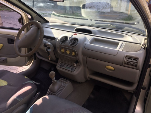 Imagen 17 de 20 de Twingo 2000 Imprecable 1.2 Authentique
