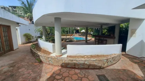 Casa Urb. Costa Azul Qc