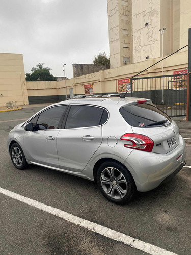 Peugeot 208 1.6 Feline