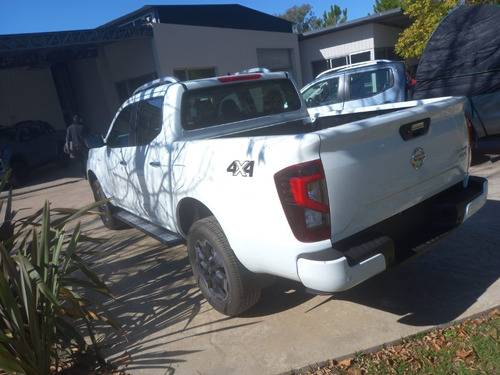 Imagen 4 de 25 de Nissan Frontier Platinum 4x4 At 2.3 D Cd My22 0km - Taikki