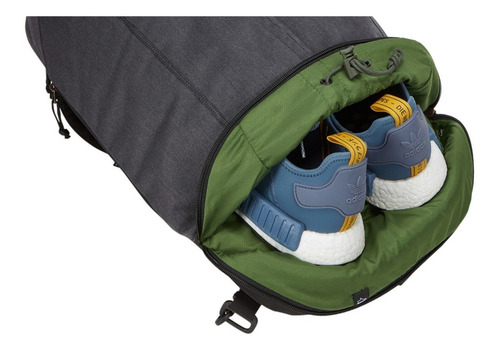 Imagem 9 de 12 de Mochila Vea Backpack 21l - Black Thule