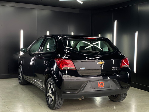 Imagem 5 de 15 de Chevrolet Onix 1.4 Ltz Flex 2017/2017