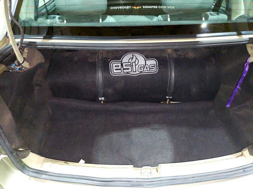 Imagen 9 de 13 de Chevrolet Classic 2010 1.4 Ls Aa+da