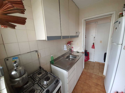 Imagem 4 de 11 de Apartamento Em Balneário Camboriú Quase Na Praia!!!