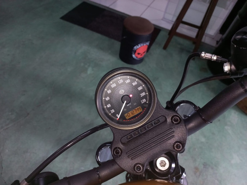 Imagem 3 de 6 de Harley Davidson Xl 883n 2016