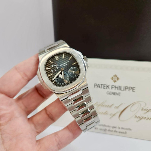 Patek Philippe Nautilus Power Reserve Moonphase 40mm