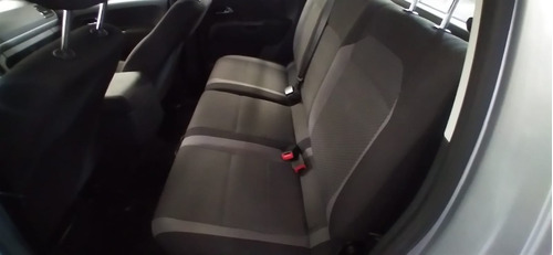 Imagen 22 de 25 de Volkswagen Amarok 2.0 Tdi 180cv Confortline 4x2