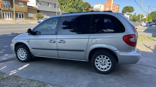 Chrysler Caravan 3.3 Se 3.3