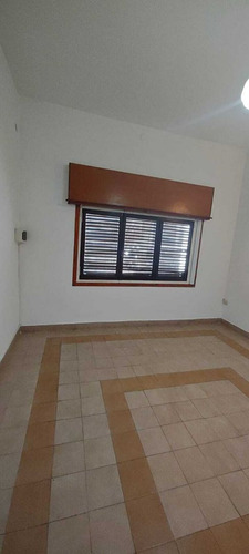 Alquiler De Casa En Isidro Casanova, La Matanza