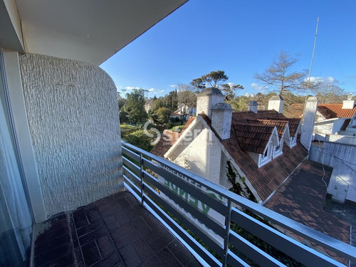 Imagen 2 de 12 de Venta Apartamento 2 Dormitorios, Playa Mansa, Punta Del Este