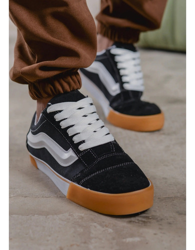 Zapatillas Urbanas Clásicas Lona Gamuza Aplique 3d Van Knu