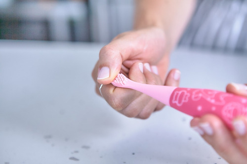 Escova Dentes Infantil Em Silicone Reutilizável Rosa Marcus