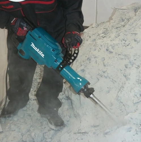 Martelete Makita 15 Kg Hm1306 Demolidor 220v + Acessórios