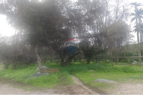 Terreno De 7,104 M2 En Oasis De La Campana