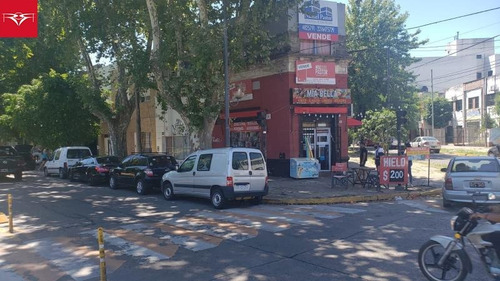 Imagen 2 de 3 de Venta De Esquina En La Plata (diag 74 Y 63)