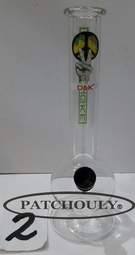 Imagen 3 de 3 de Bong Pipa Agua Vidrio Pyrex Borosilicato D&k 20 Cm. Skull