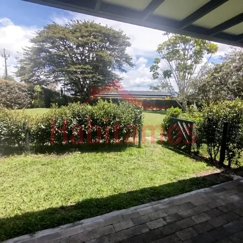 Finca En Arriendo En Marinilla - Vereda Belén Cod 68721