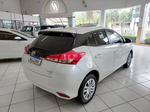Toyota Yaris 1.3 16V FLEX XL MULTIDRIVE
