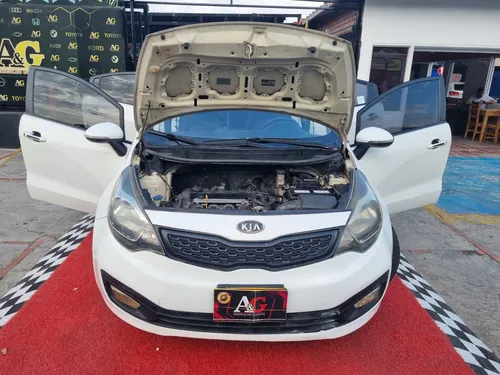 Kia Rio UB EX 1.4 AT