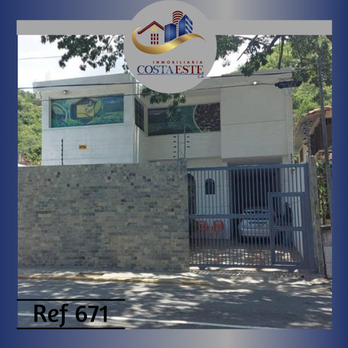 Venta Local Comercial En Macuto Ref. 671