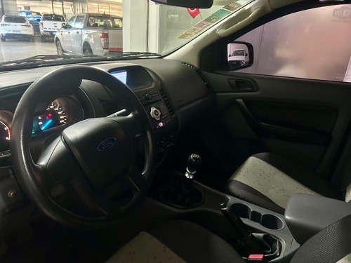 Ford Ranger DC 4X2 XL SAFETY 2.2L DSL
