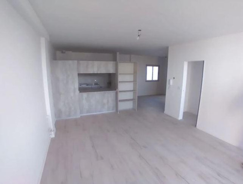 Departamento En Venta - 2 Dormitorios 1 Baño - Cochera - 76 Mts2 - La Plata