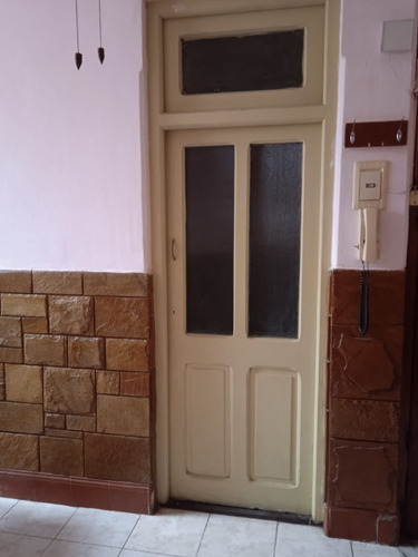 Imagen 6 de 9 de Inmobiliaria Rias Altas Vende Apartamento Interior En Buena Ubicación Apto Para Banco !!!
