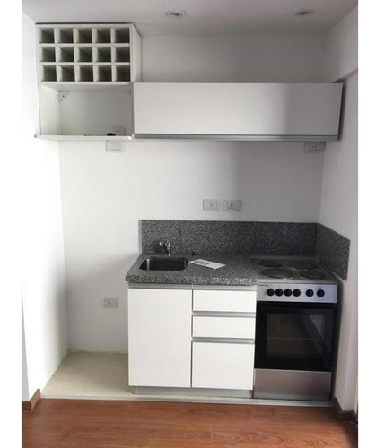 Imagen 10 de 26 de Hermoso Dpto 2 Ambientes Contrafrente Con Balcon Y Parrilla.