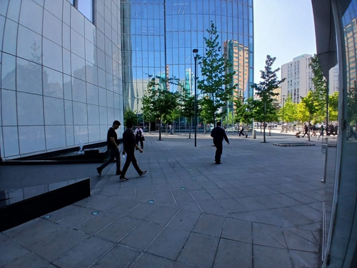 Excelente Local De 148m2 Con Una Exposición Única