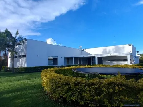 Finca En Venta Ubicada En Rionegro Sector Llanogrande (24851).