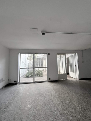 Ideal Empresa O Comercio A La Vuelta De Las Plaza De Alta Cba... Antonio Del Viso 768... A Refaccion