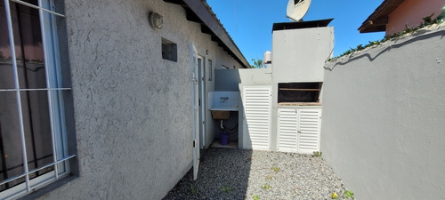 Venta Duplex Muy Cuidado Todo En Pb Con Patio Parrilla Costa Azul