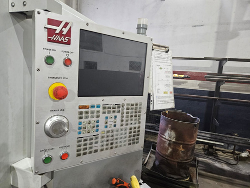 Torno Cnc Haas St20y + Centro De Mecanizado Vf2 Blanco (Usado)