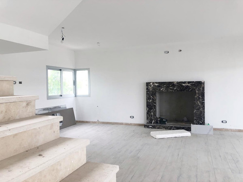 Imagen 8 de 18 de Casa En Venta Bº San Matias Area 1 C/ Pileta A Laguna