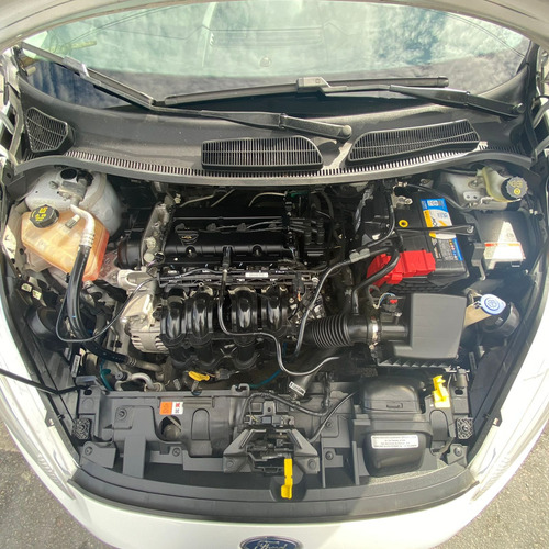 Ford Fiesta Kinetic 1.6 Se Powershift 120cv