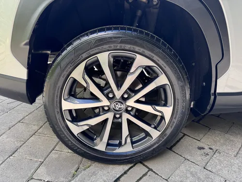 Toyota Corolla Cross 2022 Seg 1.8cc Hibrido At 15.000kms