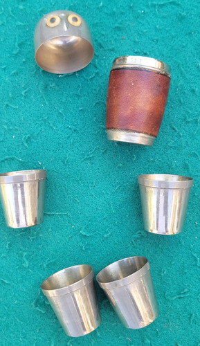 Copo Taça Antigo Copinho Coruja Jogo Metal Prata (Usado)