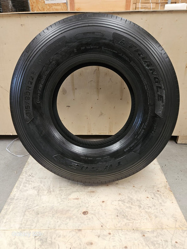 Kit De Llantas Triangle Para Camión Sitrak-howo (Usado)